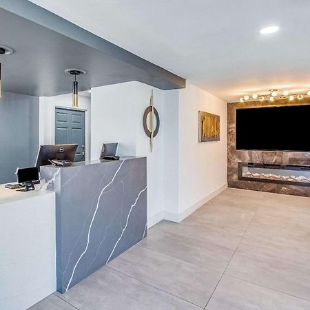 Quality Inn & Suites Columbia Harbison Экстерьер фото
