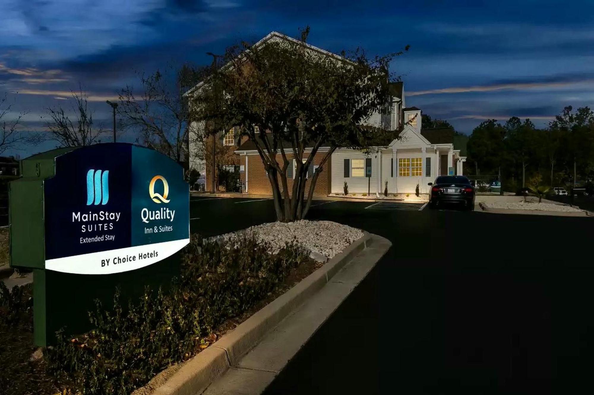 Quality Inn & Suites Columbia Harbison Экстерьер фото